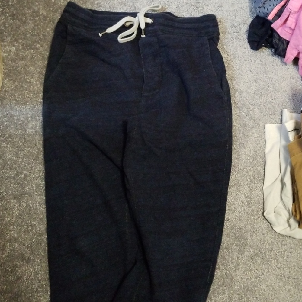 American Eagle joggers